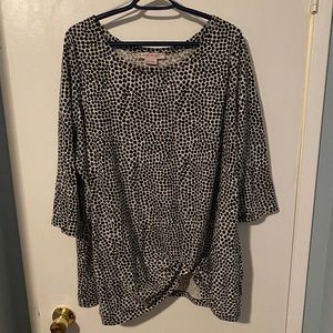 Polka dot 3/4 sleeve tee